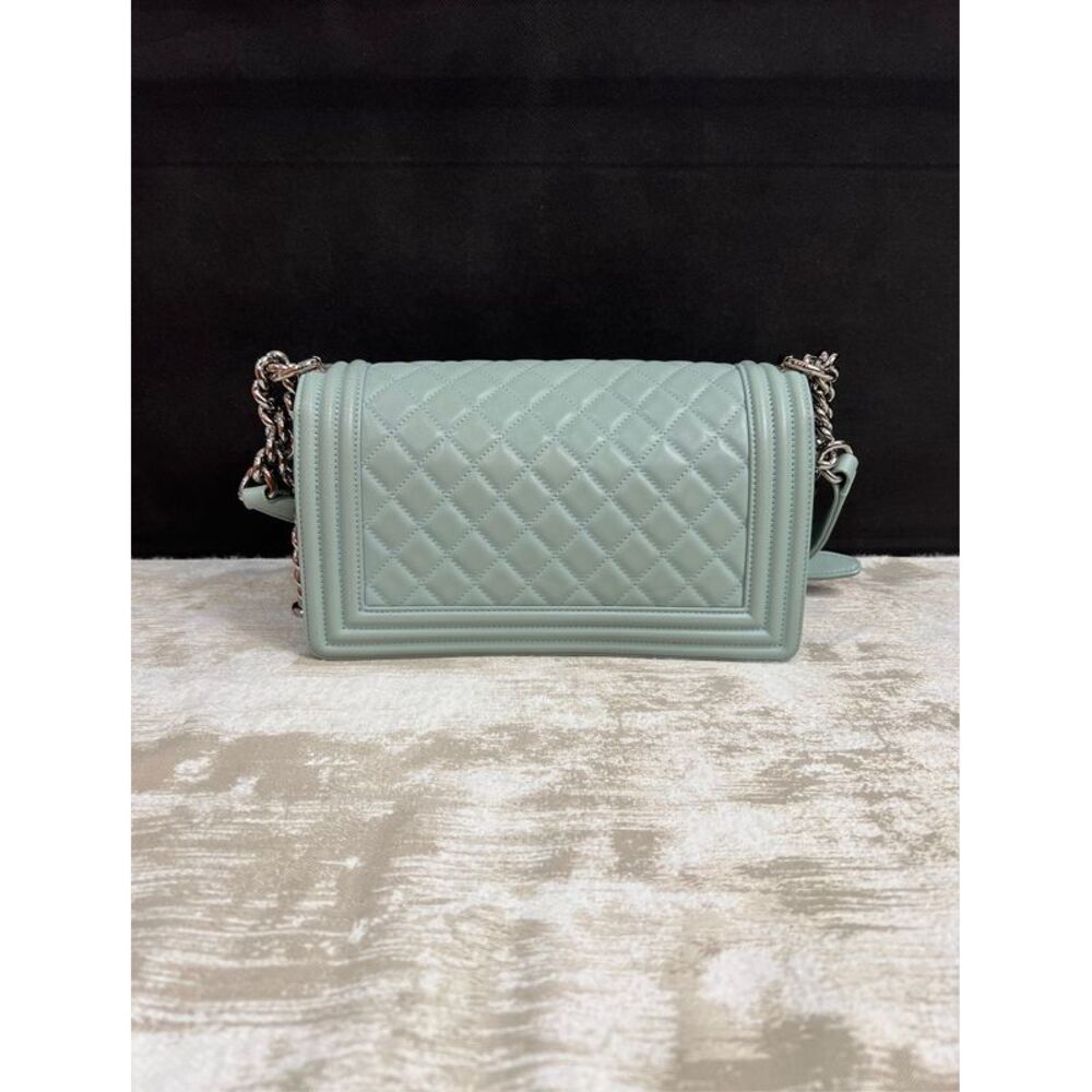 Chanel Women Pre-Loved Bag Very Good Condition - Picture 2 of 5